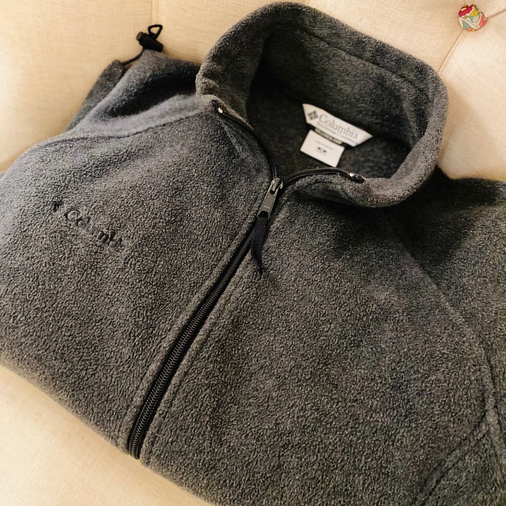 Columbia Gray Zip-up Jacket